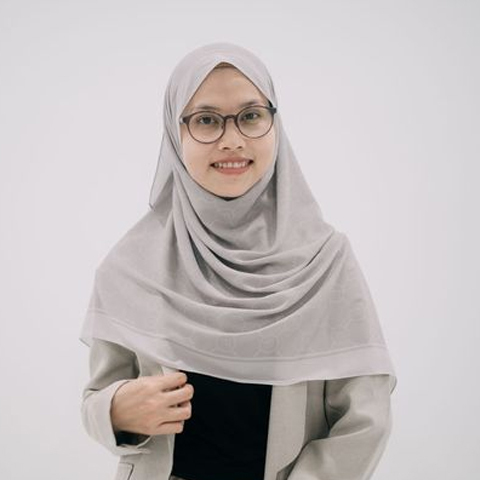 teacher khamidah using Assemblr EDU for teaching in the classroom